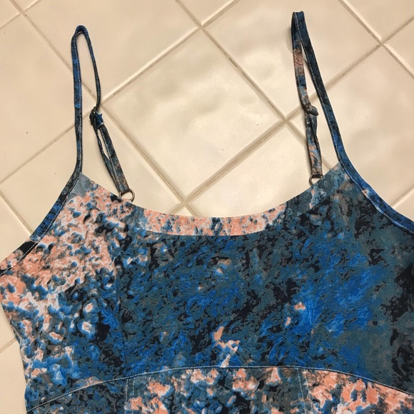 Hurley Dress - Picture 4 of 5